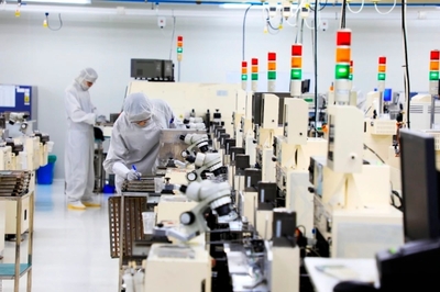 2024高區(qū)足跡 以“小巨人”撬動(dòng)“大發(fā)展”，中小企業(yè)新材料研發(fā)攀高向新